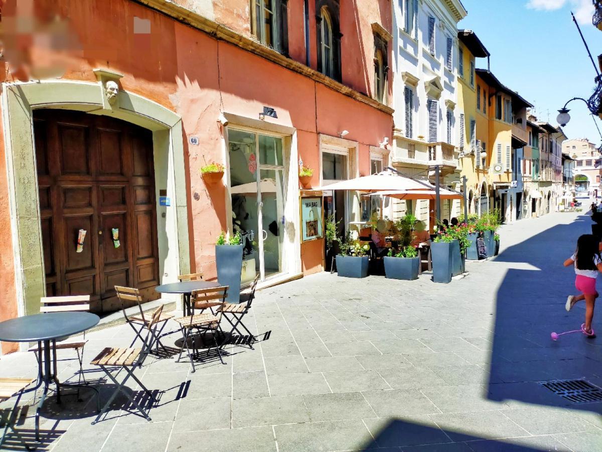 شقة Sotto I Tetti Del Borgo سبوليتو المظهر الخارجي الصورة
