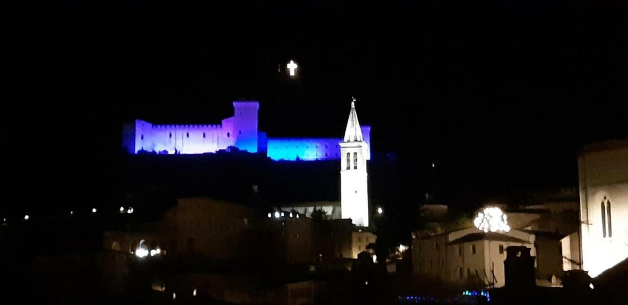 شقة Sotto I Tetti Del Borgo سبوليتو المظهر الخارجي الصورة
